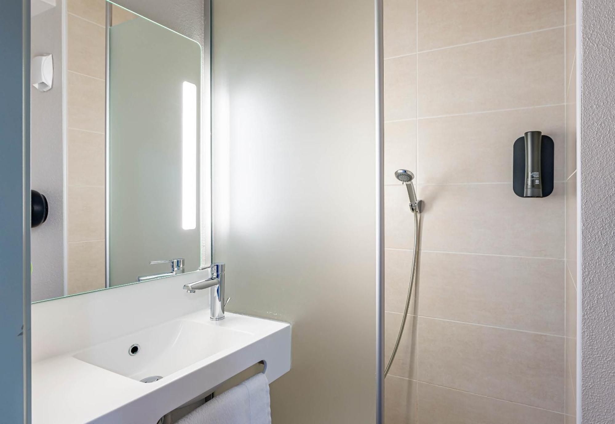 B&B Hotel Bordeaux Langon Екстериор снимка
